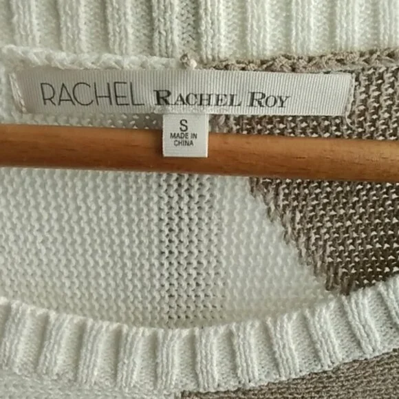 Host Pick RACHEL Roy Cropped Sweater - Picture 2 of 11